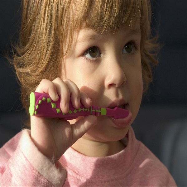 اصفرار الاسنان عند الاطفال